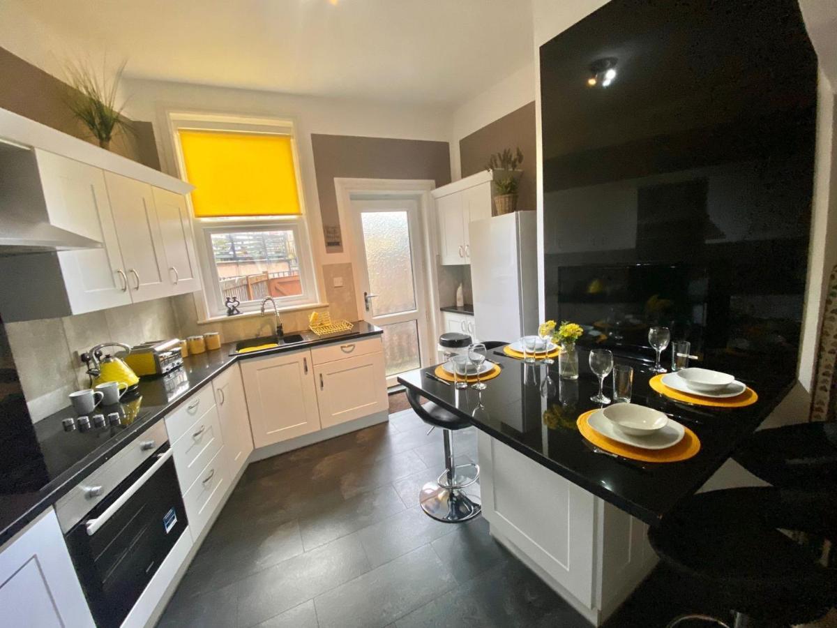 Blackpool Abode - The Buttercup Suite Extérieur photo